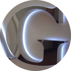 Leuchtbuchstaben Lichtreklame Düsseldorf Edelstahl Optik